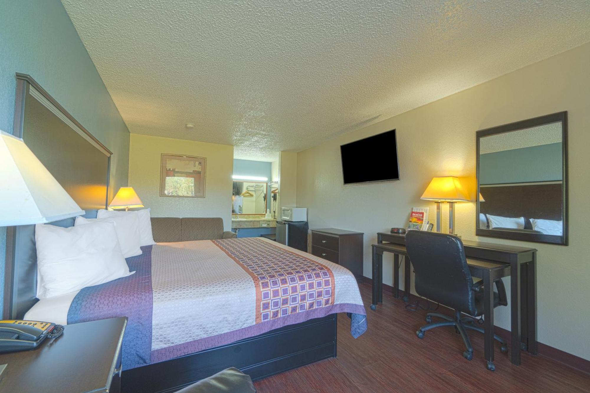 Regency Inn & Suites By Oyo Bay City Tx Ngoại thất bức ảnh